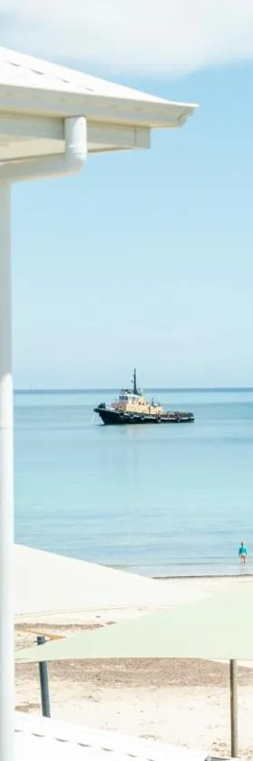 Wallaroo Beachfront Tourist Park，位于沃拉鲁的酒店