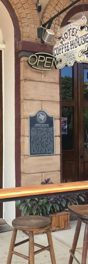 Historic Kahn Hotel，位于Jefferson的酒店