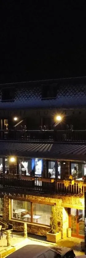 Hotel & SPA Niunit，位于奥尔迪诺的酒店