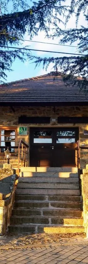 El Cuartel de Santa María，位于Santa María de la Alameda的酒店