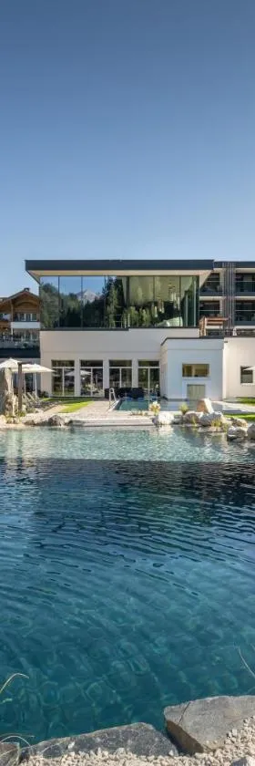 Alpin Life Resort Lürzerhof，位于翁特陶埃恩的酒店
