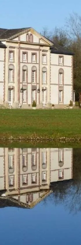 Chambre Le Notre Le Domaine Des Jardins De Bracquetuit，位于Bracquetuit的酒店