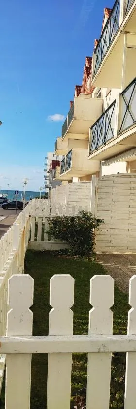 Hardelot plage plein sud a 100 m de la plage，位于讷沙泰勒阿尔代洛的酒店