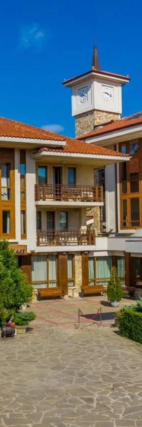 National Palace Wine & Spa Hotel，位于斯利文的酒店