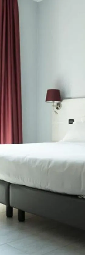 Hotel Pone，位于塞斯托-圣乔凡尼的酒店