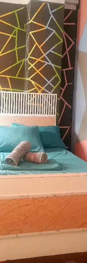 Cabanatuan City PNY TRANSIENT INN 4，位于甲万那端的酒店