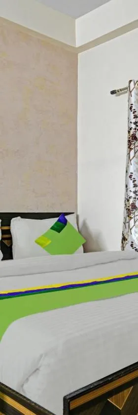Treebo Alankar Hoshangabad Road，位于博帕尔的酒店