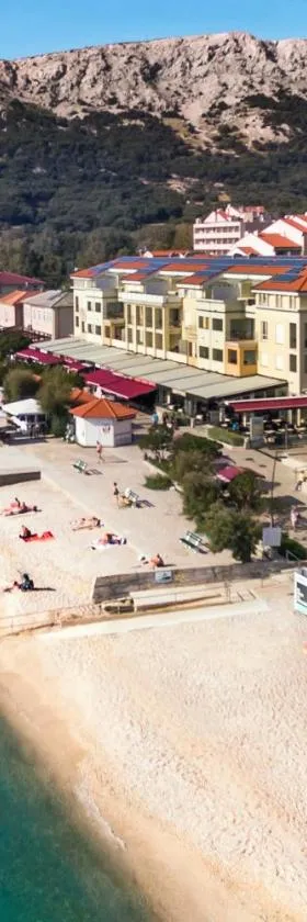 Valamar Villa Adria，位于巴斯卡的酒店