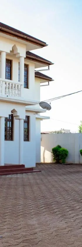SULKHAN SERVICED APARTMENT，位于Chukwani的酒店