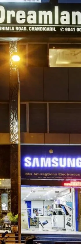 Hotel Dreamland Chandigarh，位于钱德加尔的酒店