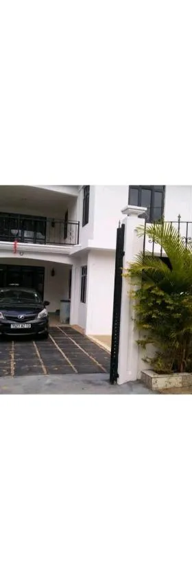 Sunrise Sensation holiday home.，位于Centre de Flacq的酒店