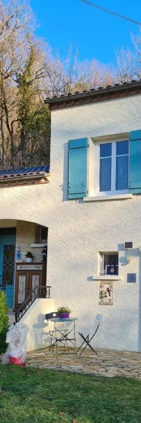 La Perle De Frayssinet-Le-Gélat - Chambre d'Hôtes - B&B，位于Frayssinet-le-Gélat的酒店