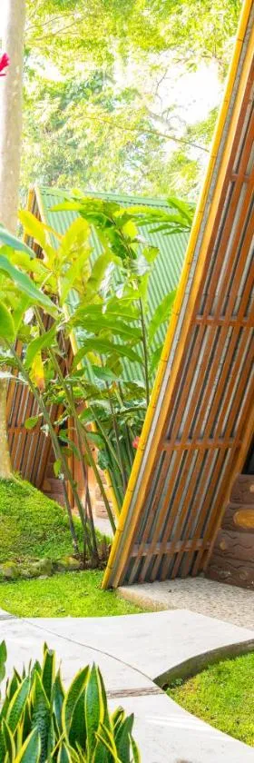 Hotel y Bungalows El Jardín，位于San Felipe的酒店