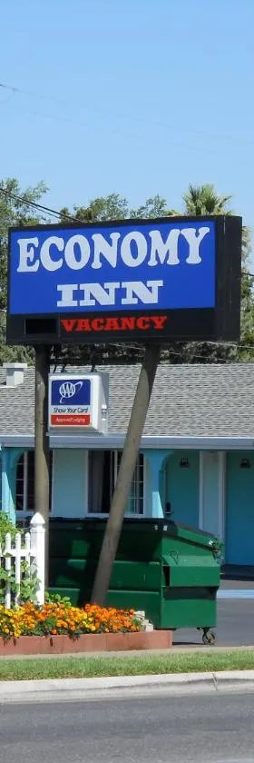 经济汽车旅馆，位于威洛斯的酒店