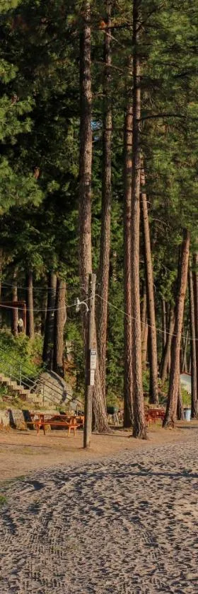 Granite Point Resort，位于Loon Lake的酒店