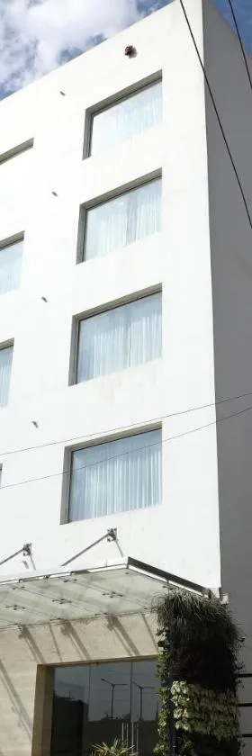 YN Hotels，位于班加罗尔的酒店