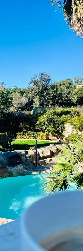 The Red Farm Relais & Spa，位于Iklin的酒店