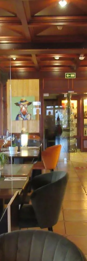 Hôtel Restaurant N 4，位于Martelange的酒店