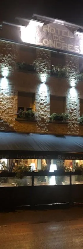 Hôtel Restaurant de Londres，位于Saint-Just-en-Chevalet的酒店