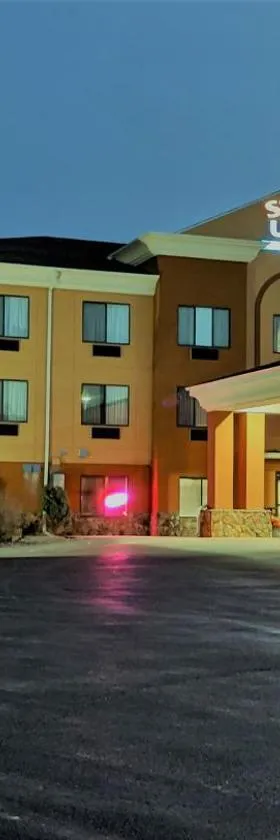 Stay USA Hotel and Suites，位于温泉城的酒店