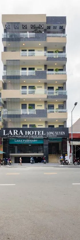 LARA HOTEL LONG XUYÊN，位于龙川市的酒店