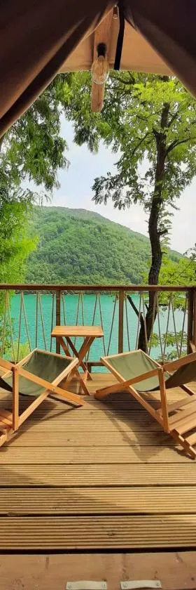 Glamping Bagrem，位于Jablanica的酒店