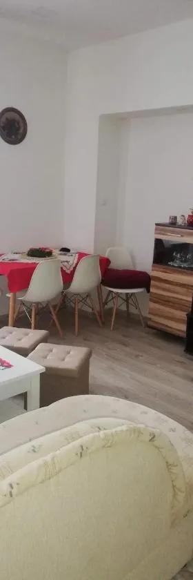 Apartmán Petra，位于科瓦斯卡的酒店