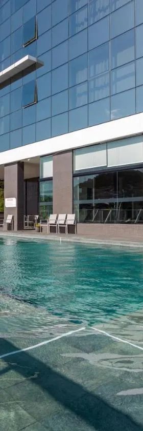 Hilton Garden Inn Praia Brava，位于伊达贾伊的酒店