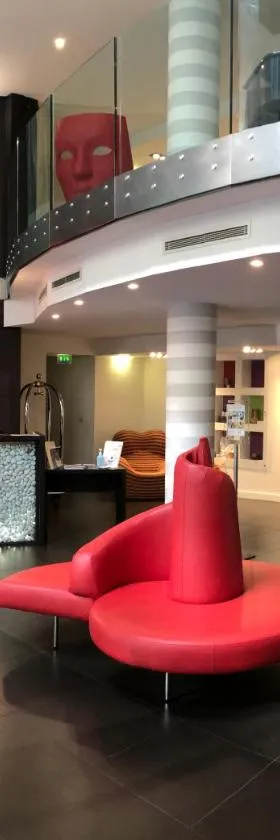 雷克斯酒店，位于塔布的酒店