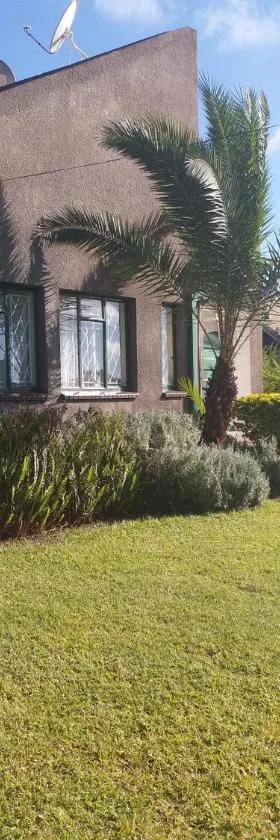 The Best Green Garden Guest House in Harare，位于哈拉雷的酒店