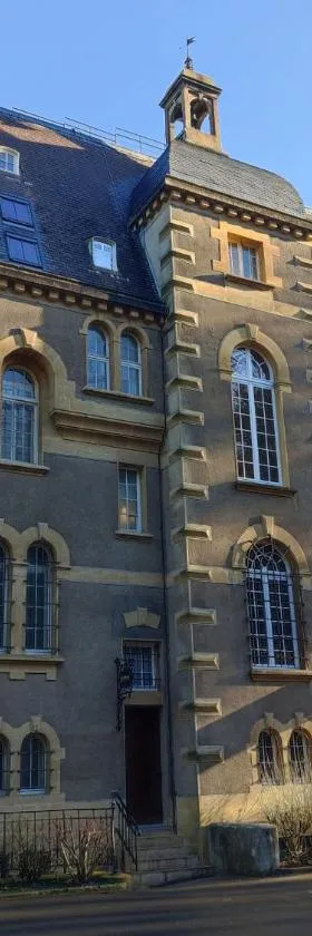 Hotel Ô Château，位于Hayange的酒店