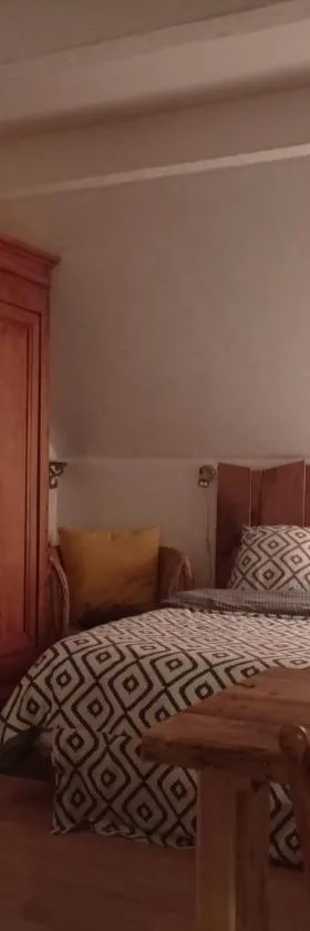 Appartement dans gîte vue mer et campagne，位于塞比瑞尔的酒店