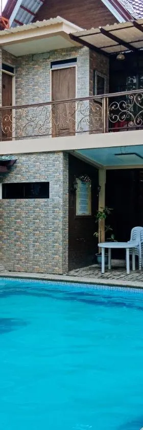 Villa Asuncion Country Inn and Resort Iloilo by RedDoorz，位于伊洛伊洛的酒店