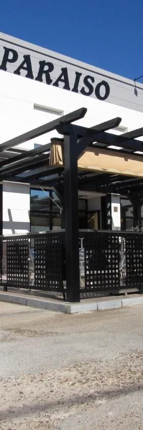 天堂餐厅旅馆，位于唐贝尼托的酒店