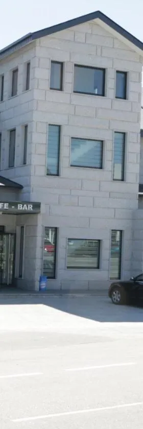 HOTEL BRUMA II，位于阿古迪尼亚的酒店