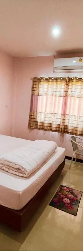 เกาะลิบงซันไรส์ โฮมสเตย์ Koh libong sunrise Homestay，位于利邦岛的酒店