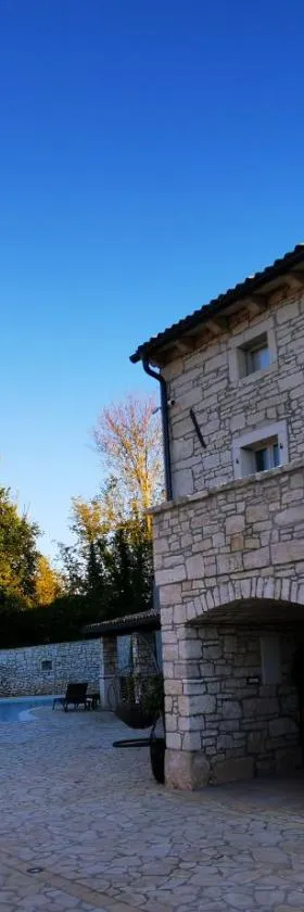 Casa della Grofica，位于Kringa的酒店