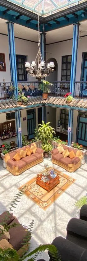 Hotel Montecarlo，位于里奥班巴的酒店