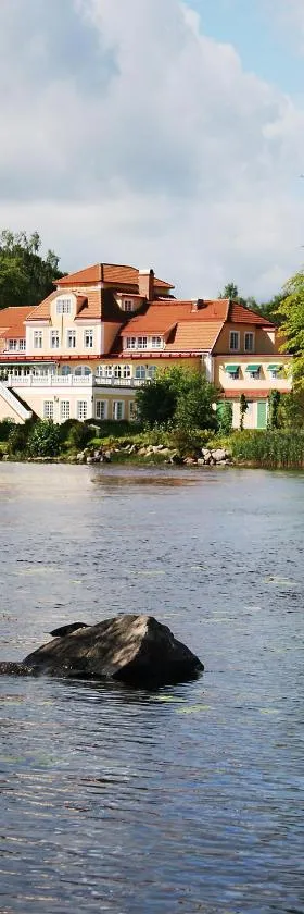 Möckelsnäs Herrgård，位于Diö的酒店