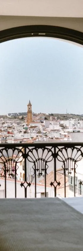 Hotel Estepona Plaza，位于埃斯特波纳的酒店