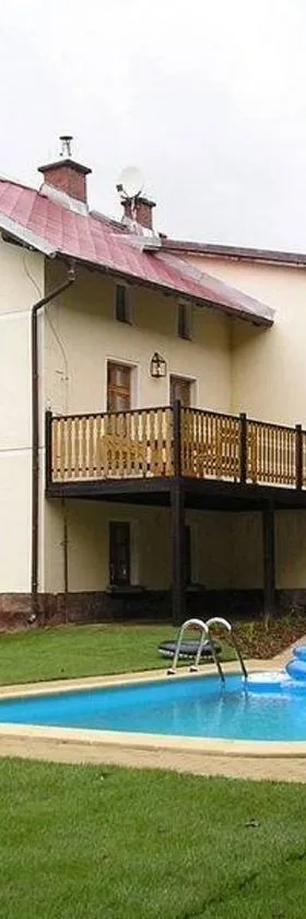 Droom b&b Čermná，位于Čermná的酒店