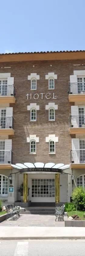 Hotel Edelweiss，位于坎普罗东的酒店