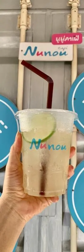 Nunou Cafe，位于Ban Than Lao的酒店