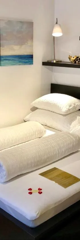 Wonderful & Private Room with en-suite bathroom，位于特里森贝格的酒店