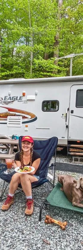 Rv adventure Roscoe Pet friendly，位于Roscoe的酒店