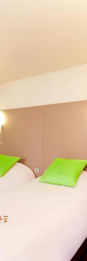 兰斯钟楼酒店，位于朗斯的酒店
