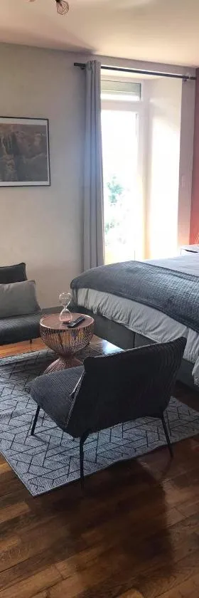 Chambres d'hôtes L'âme de Travassac，位于Donzenac的酒店