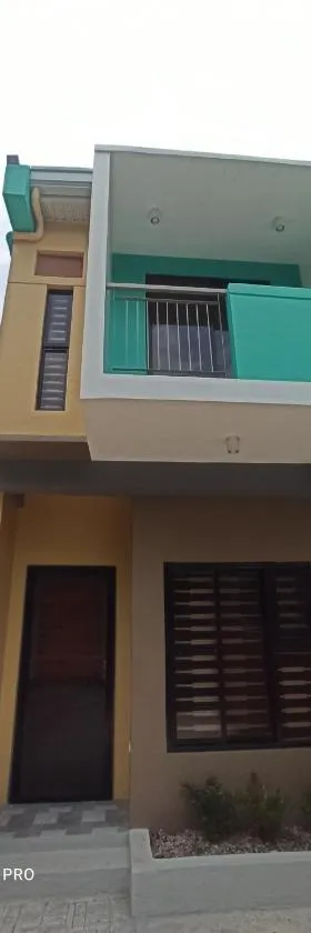 2-Storey Rental Unit w/ Garage in Balanga Bataan，位于Tinajero的酒店