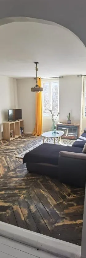 Appartement Lauzet-Ubaye，位于勒洛泽于拜的酒店