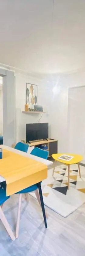 L'ESCAPADE，位于拉昂的酒店